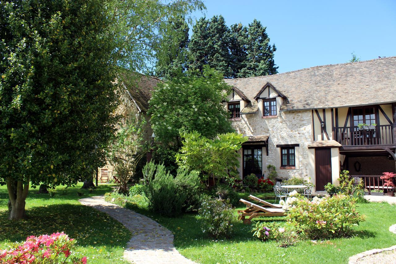 Le Clos Dormont Saint-Etienne-sous-Bailleul Exterior photo