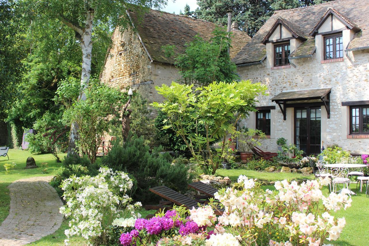 Le Clos Dormont Saint-Etienne-sous-Bailleul Exterior photo