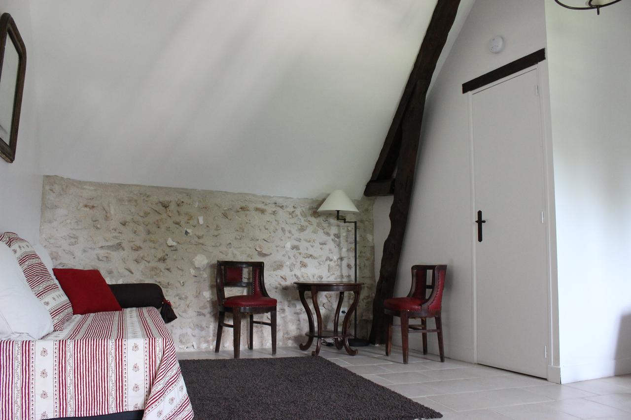 Le Clos Dormont Saint-Etienne-sous-Bailleul Exterior photo