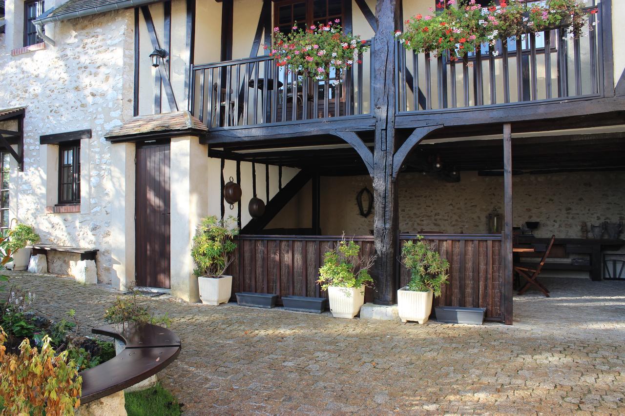 Le Clos Dormont Saint-Etienne-sous-Bailleul Exterior photo